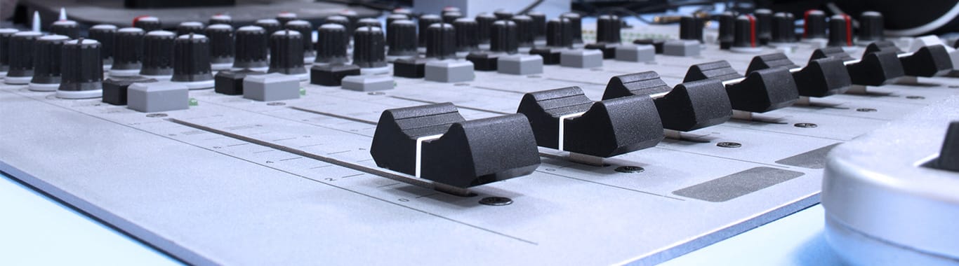 El Comandante 101.3 FM - Radio station GT
