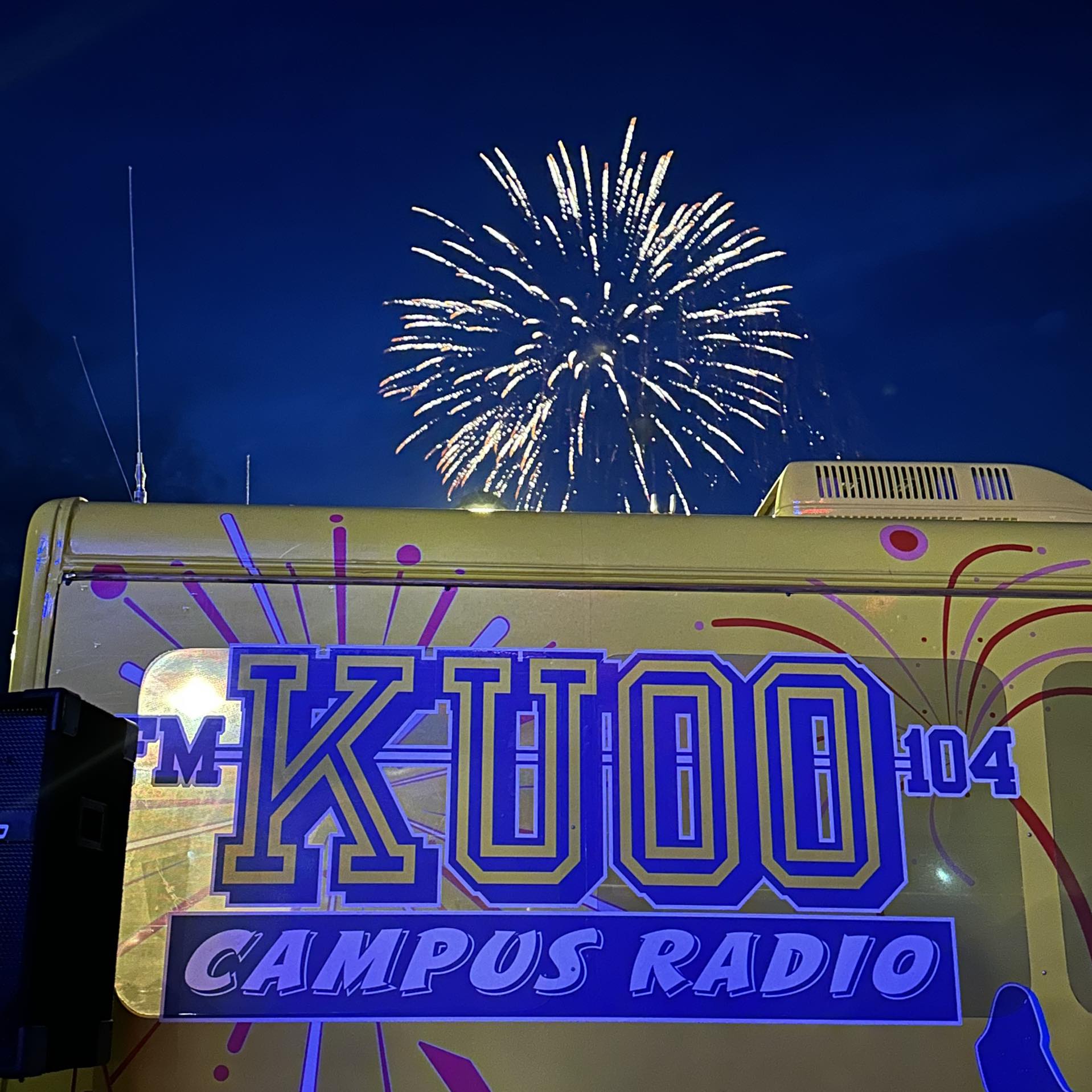 KUOO - Radio station US