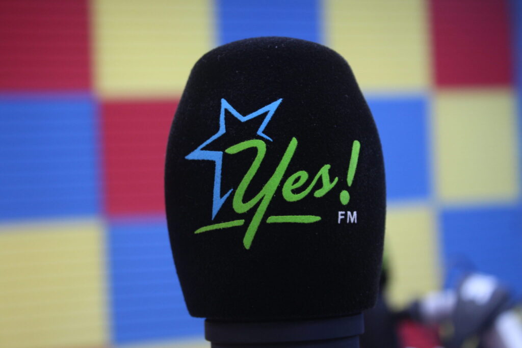 YES 101.7 FM - live radio NG